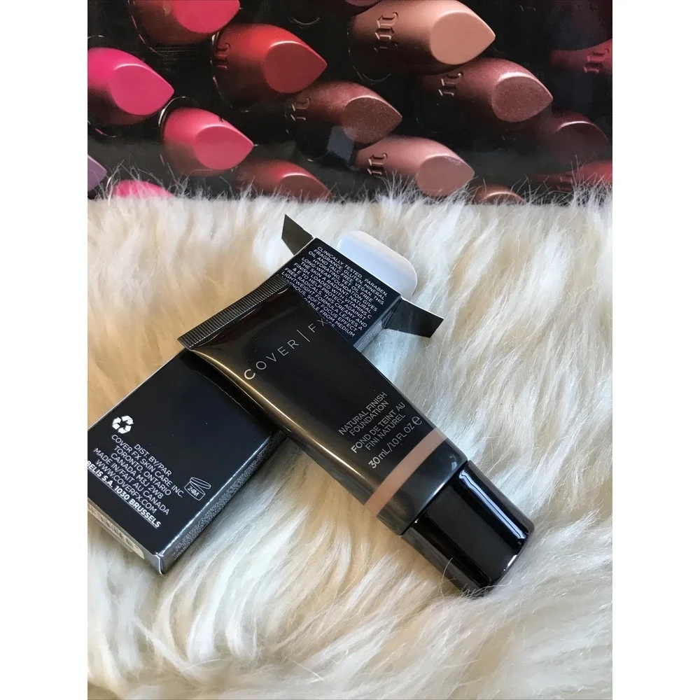 Cover FX : 'Natural Finish Foundation' Brand New In Box— P100‎